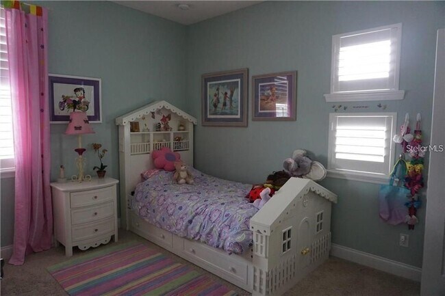 Building Photo - 8631 Laureate Blvd