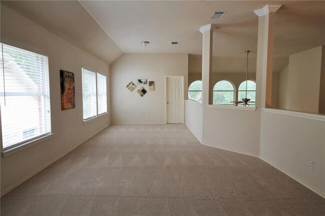 Building Photo - 8508 Forest Heights Ln