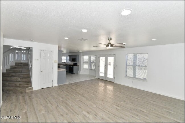 Building Photo - 1603 Villa Del Sol St