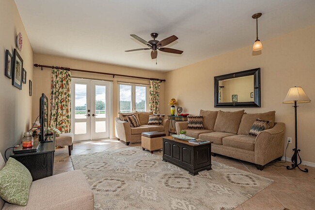 Building Photo - 5075 Harmony Cir