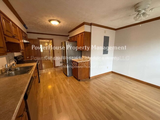 Building Photo - 3209 Henderson Walk