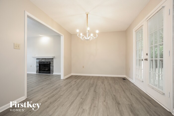 Building Photo - 3784 Stayman Dr