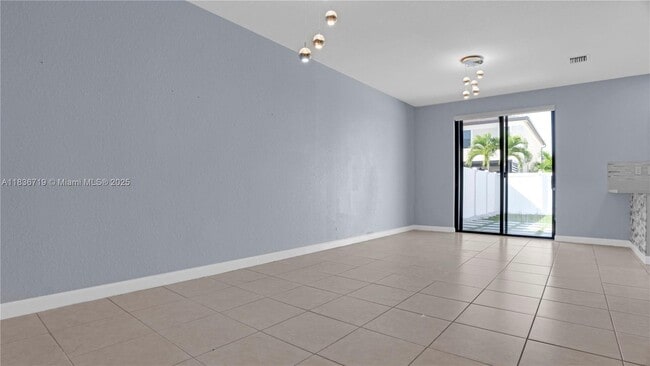 Building Photo - 3439 W 106th Terrace