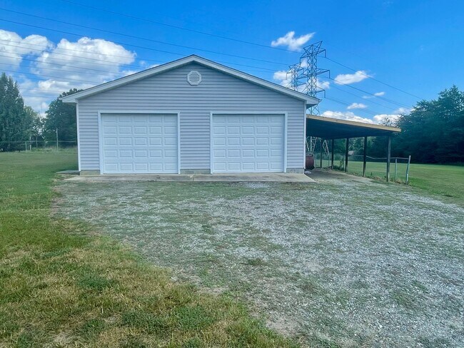 Building Photo - 8490 Southard Rd