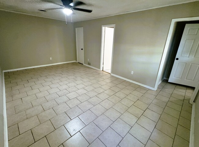 Building Photo - 4535 Violet Cove