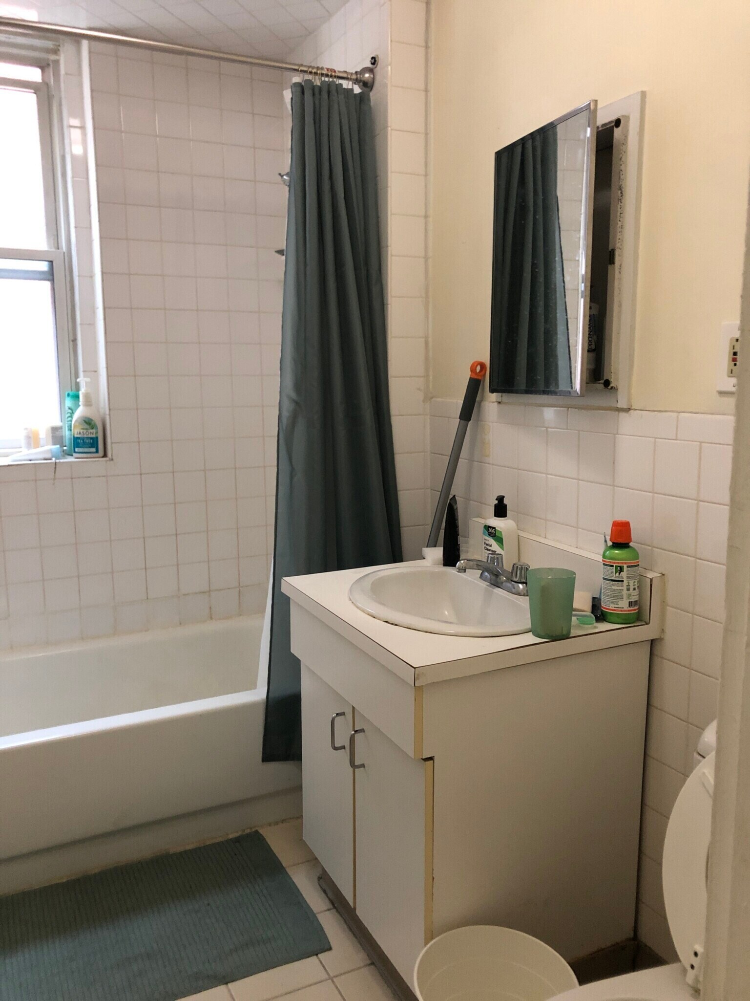 Building Photo - 465 Park