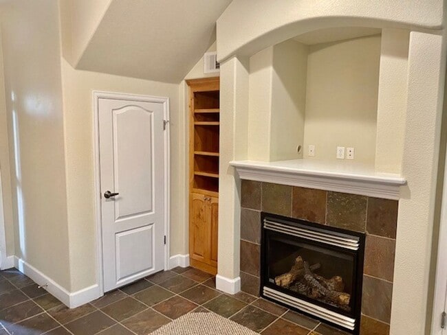 Building Photo - Main Level West Fork Condo