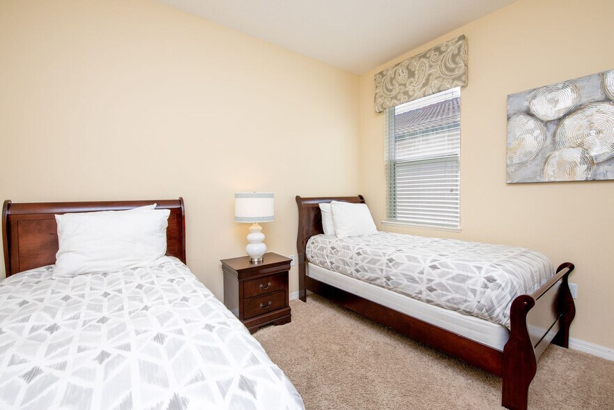 Building Photo - 2784 Rocella Ct