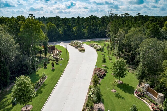 Building Photo - 5758 Wild Iris Dr