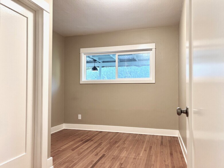 Bedroom 1 - 559 W 39th St