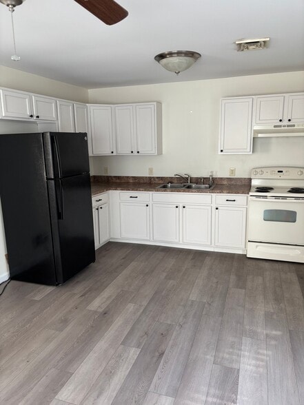 Building Photo - 404 N Enola Dr