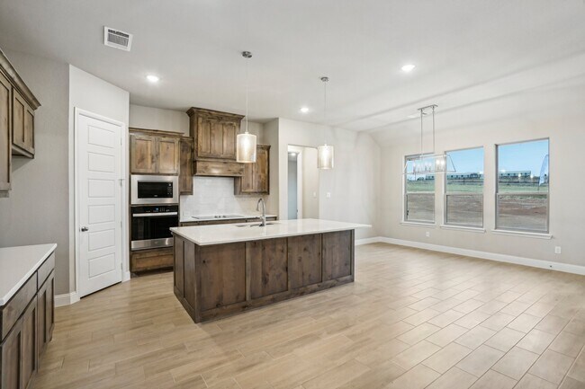 Building Photo - 1176 Paradise Pkwy