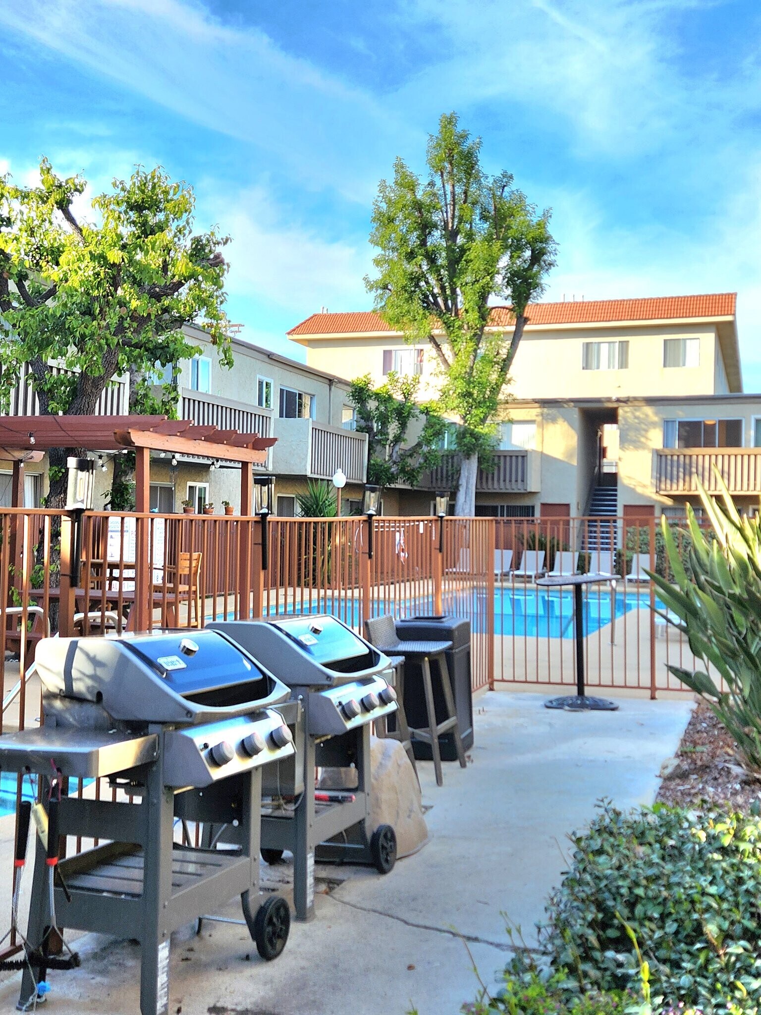 Building Photo - 8726 Independence Ave