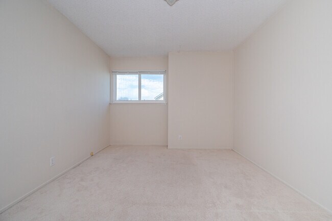 Building Photo - 1034 Shoal Dr