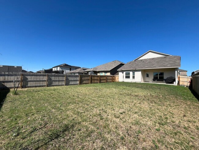 Building Photo - 7923 Navarro Mls