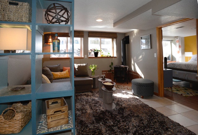 Building Photo - 1015 Forest Ave