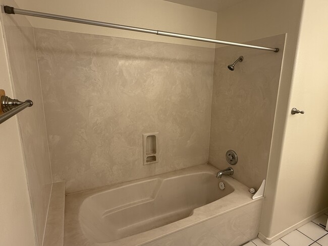 Building Photo - 10538 Olympic St NW