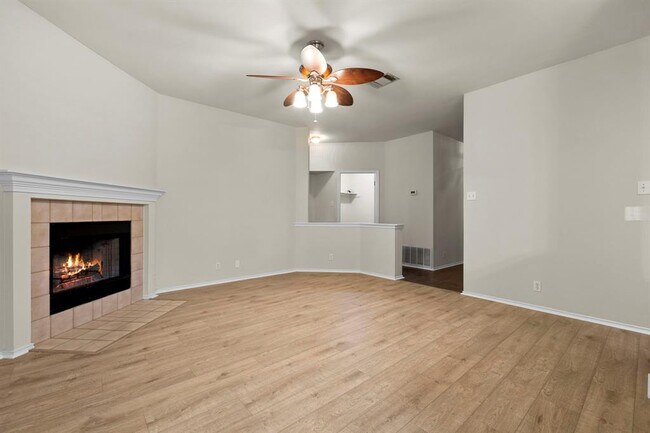 Building Photo - 9628 Dalewood Dr