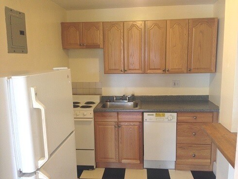 Building Photo - 469 Beacon St