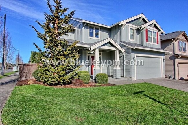 Building Photo - 3 Bed, 2.5 Bath Luxury Pet Friendly Home in Ridgefield