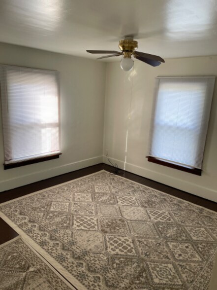 Building Photo - 513 Homestead Ave