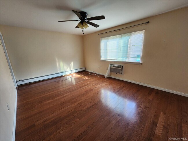 Building Photo - 25 Tanager Rd
