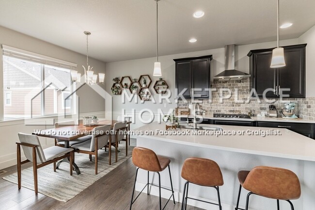 Building Photo - 8122 River Run Dr