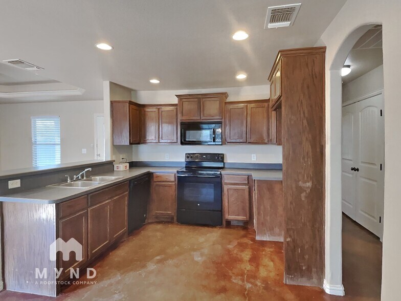 Building Photo - 125 Jolin Ln