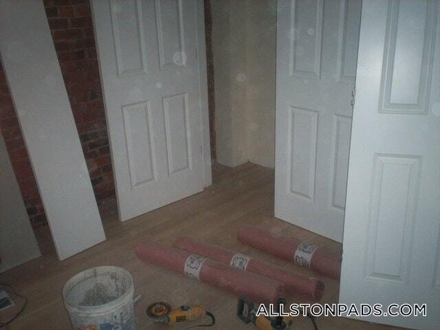 Building Photo - 23 St Lukes Rd