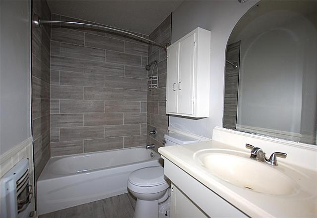 Building Photo - 407 S Bois D'Arc St