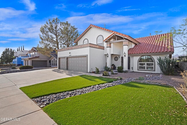 Building Photo - 851 Dulce Tierra Dr