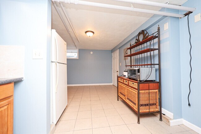 Building Photo - 23 Hudson St