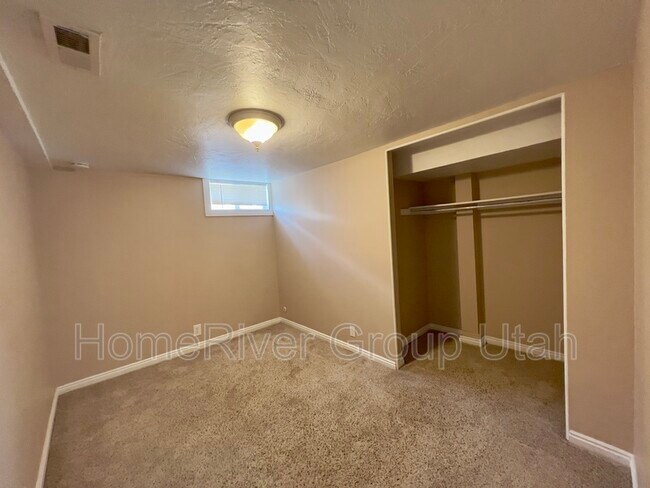 Building Photo - 2155 Westminster Ave