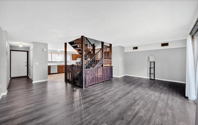 Building Photo - 21 Pebblestone Cir