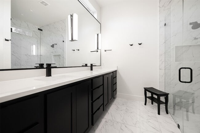 Building Photo - 416 Grandview Ave