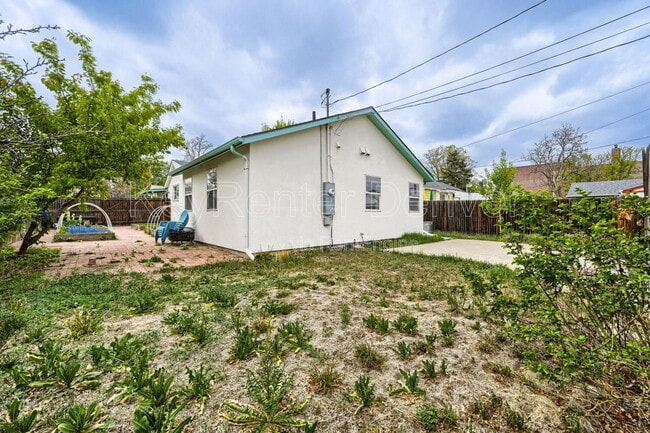 Building Photo - 4870 Beach Ct