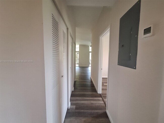 Building Photo - 22280 Timberly Dr