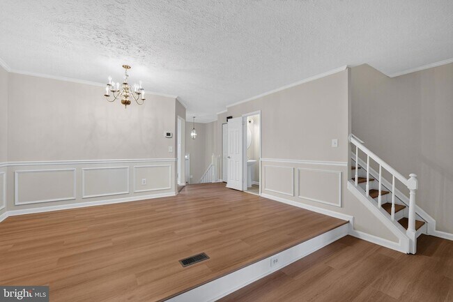 Building Photo - 55 Oak Crest Ct