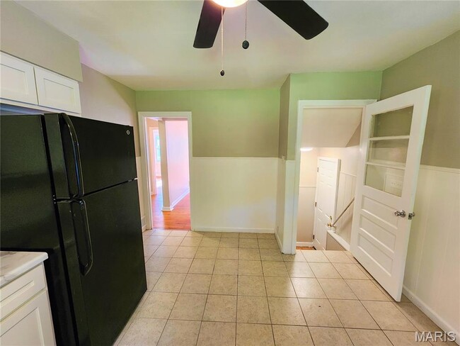 Building Photo - 9808 Winkler Dr