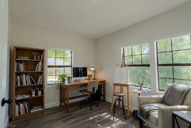 Building Photo - 599 Carolina Ave