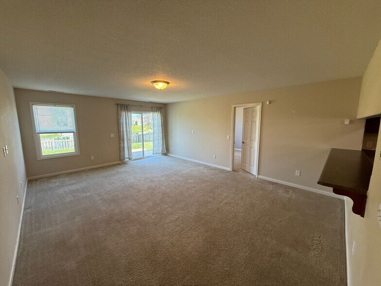 Building Photo - 3921 Stanton Hall Pkwy