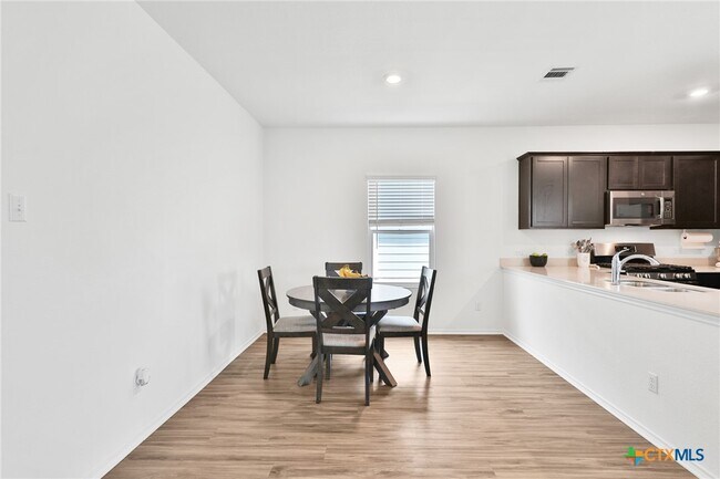 Building Photo - 378 Geode Glen