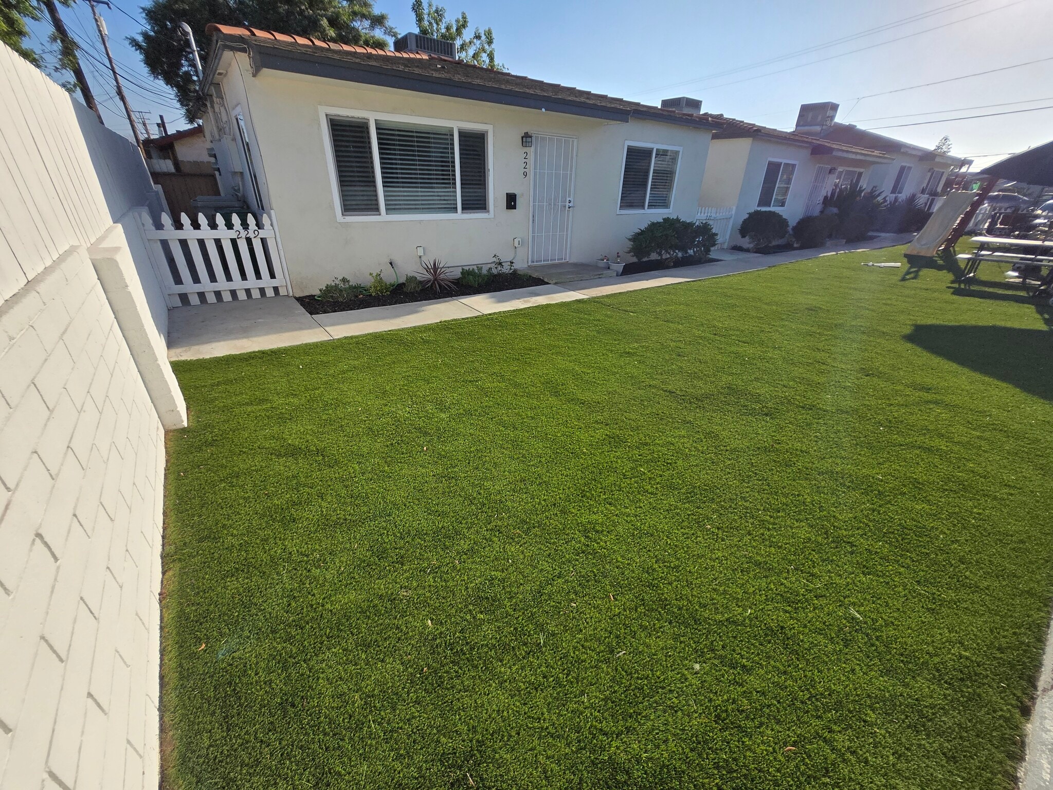 Building Photo - 229 S 36th St