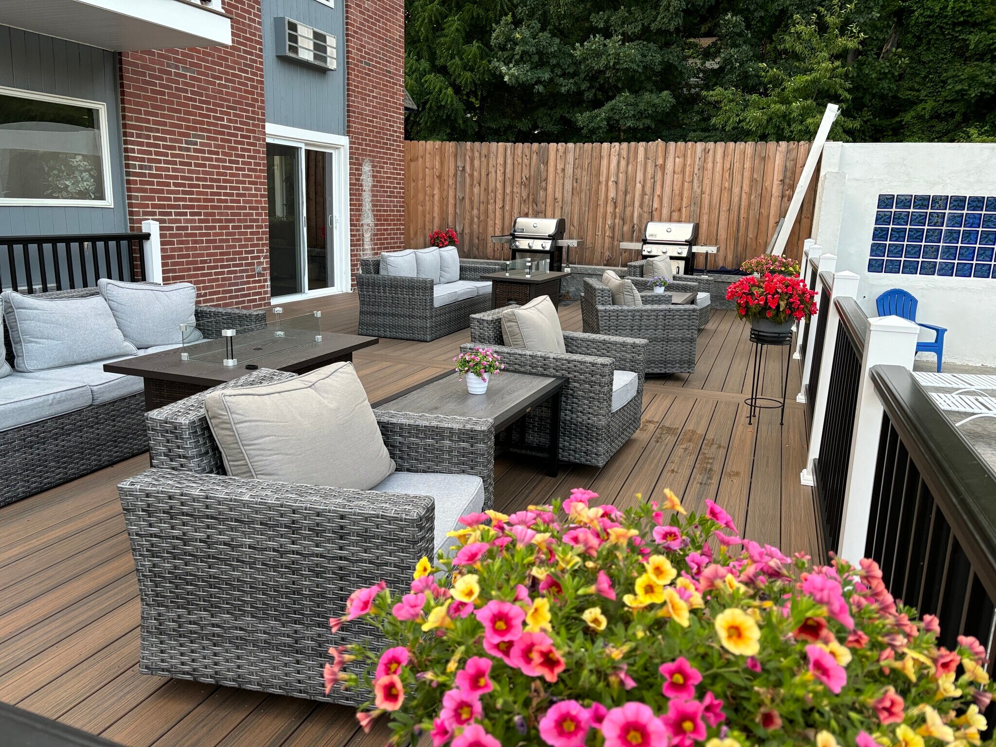 Building Photo - 131 Lake St