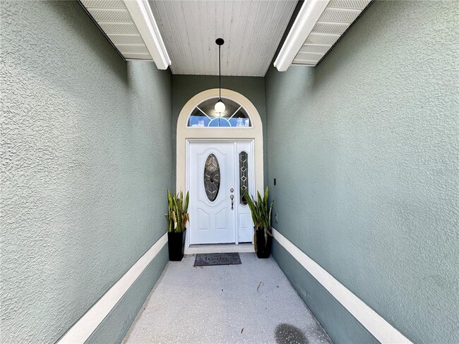 Building Photo - 220 Milford St