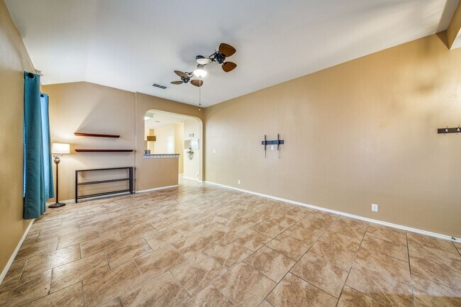 Building Photo - 116 Pilot Point