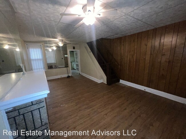 Building Photo - 3 br, 1 bath House - 1332 N Wanamaker St.