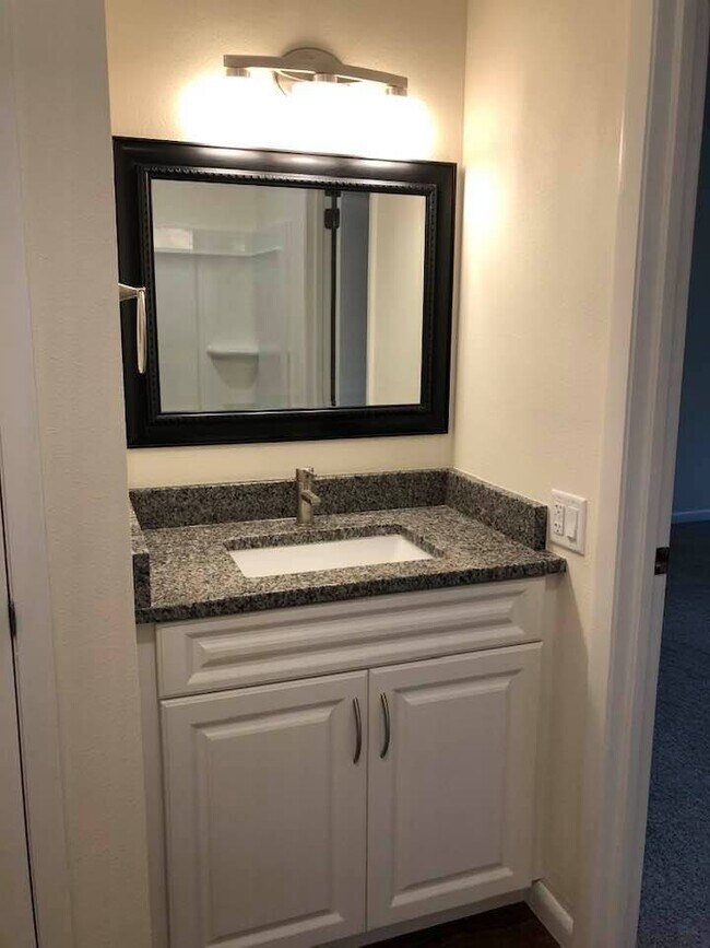 Building Photo - 2809 SE 17th St