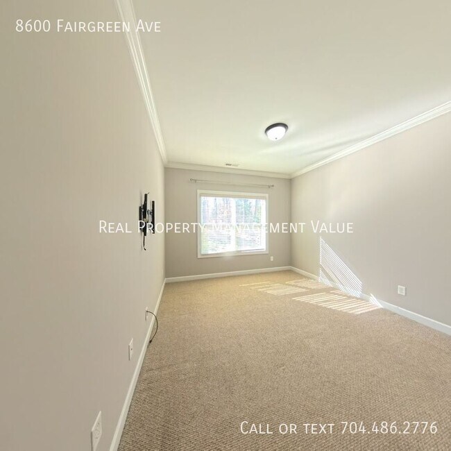 Building Photo - 8600 Fairgreen Avenue