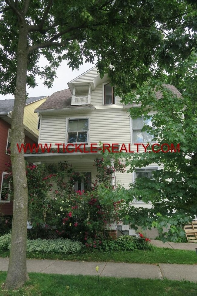 Building Photo - 442 Meigs-VR